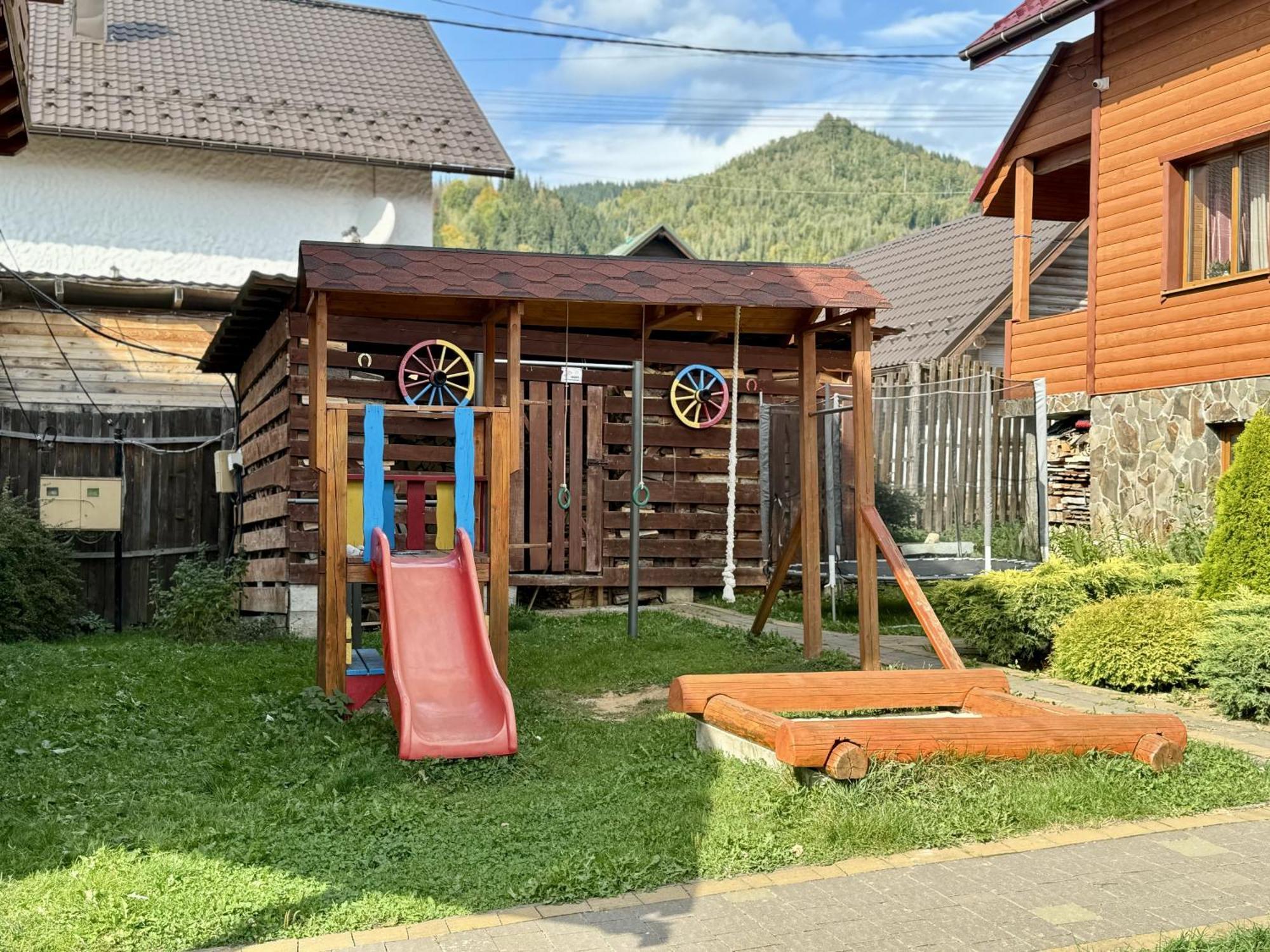 Aura Karpat Hotel Буковел Екстериор снимка