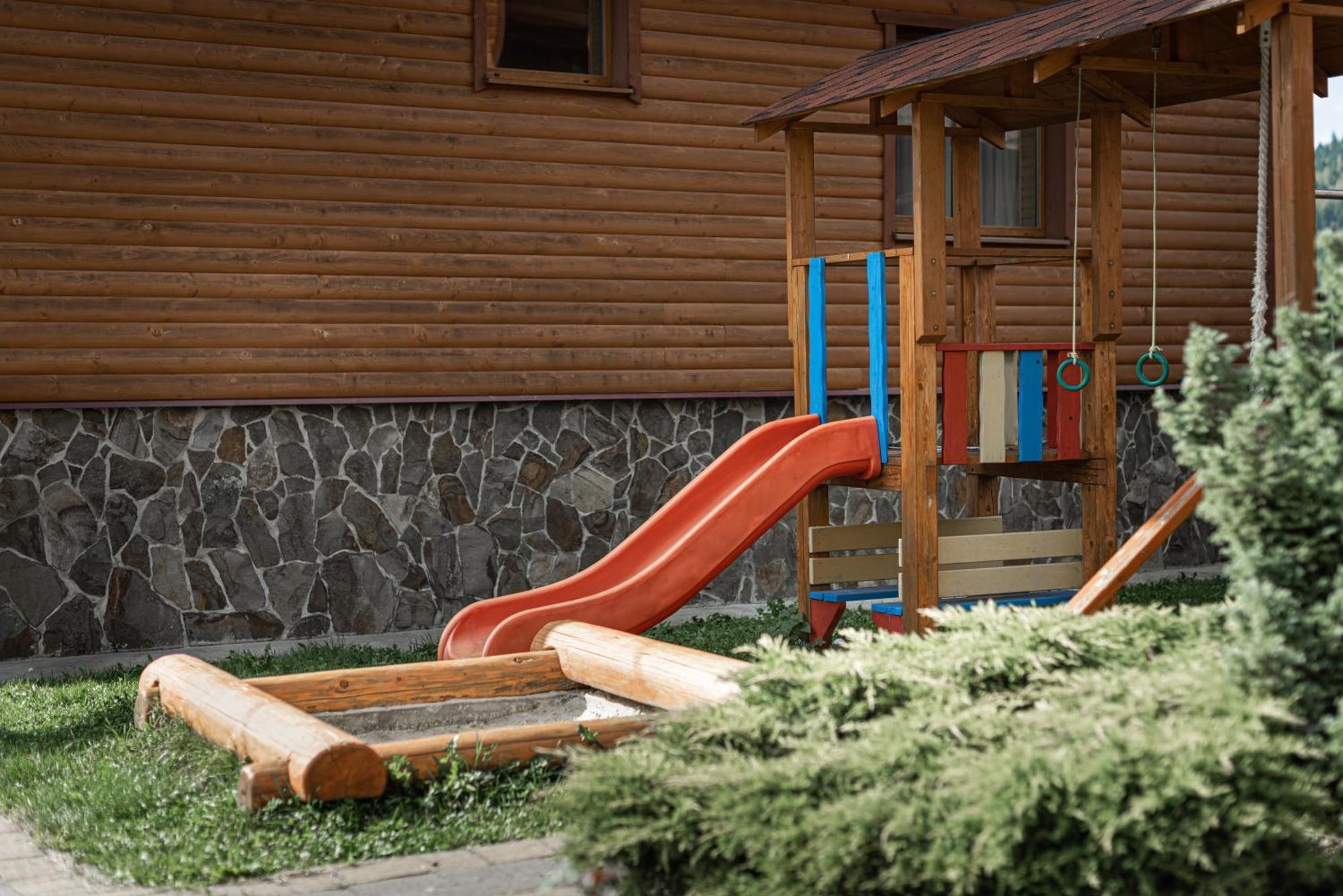 Aura Karpat Hotel Буковел Екстериор снимка